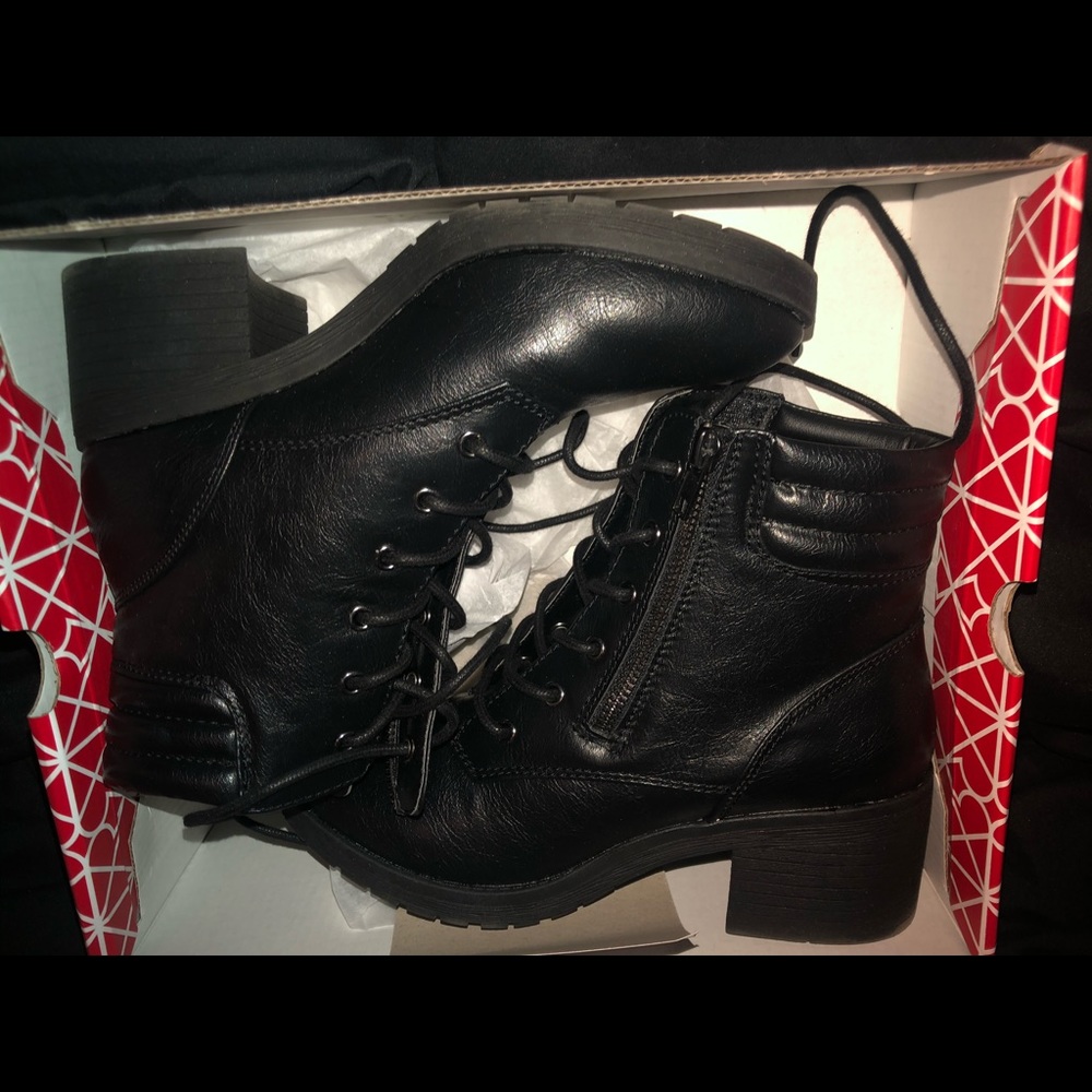 Rampage Boots Size 7 Women